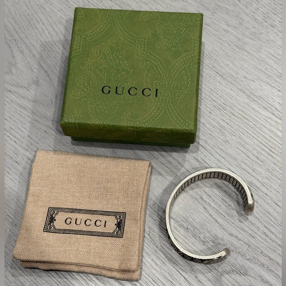 Gucci GG Marmont Sterling Silver Bangle - Picture 2 of 9